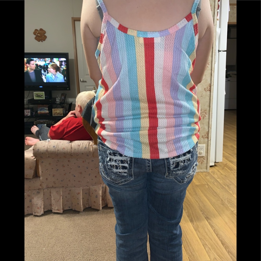Tank Top (NEW) - Picture 2 of 4